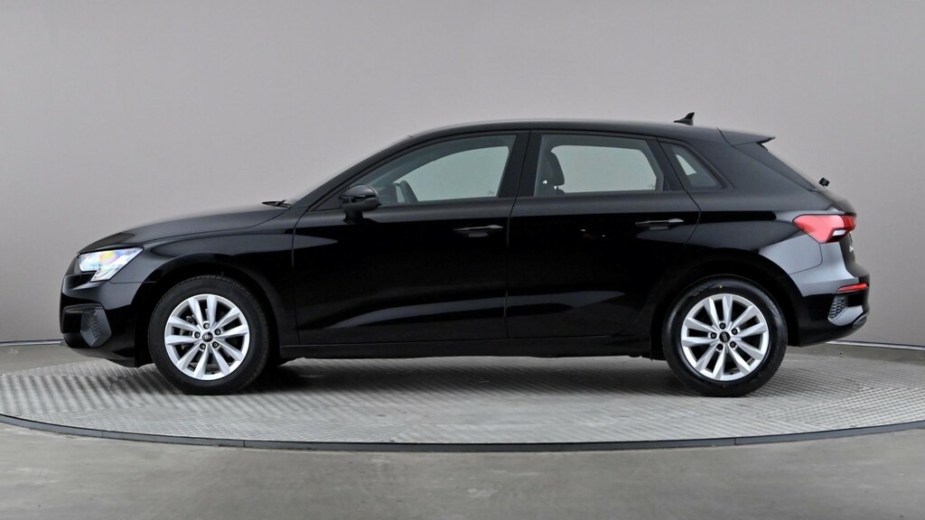 Audi A3 30 Tfsi Technik Black #3