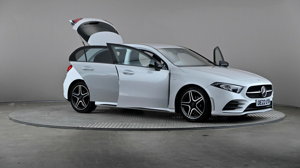 Mercedes-Benz A Class 1.3 A180 Amg Line Edition Premium Saloon Pet Black #7