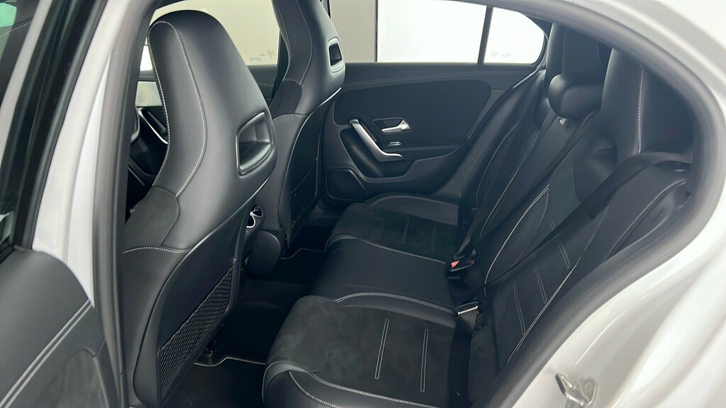 Mercedes-Benz A Class 1.3 A180 Amg Line Edition Premium Saloon Pet Black #18