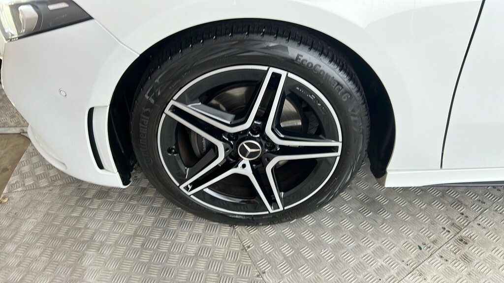 Mercedes-Benz A Class 1.3 A180 Amg Line Edition Premium Saloon Pet Black #19