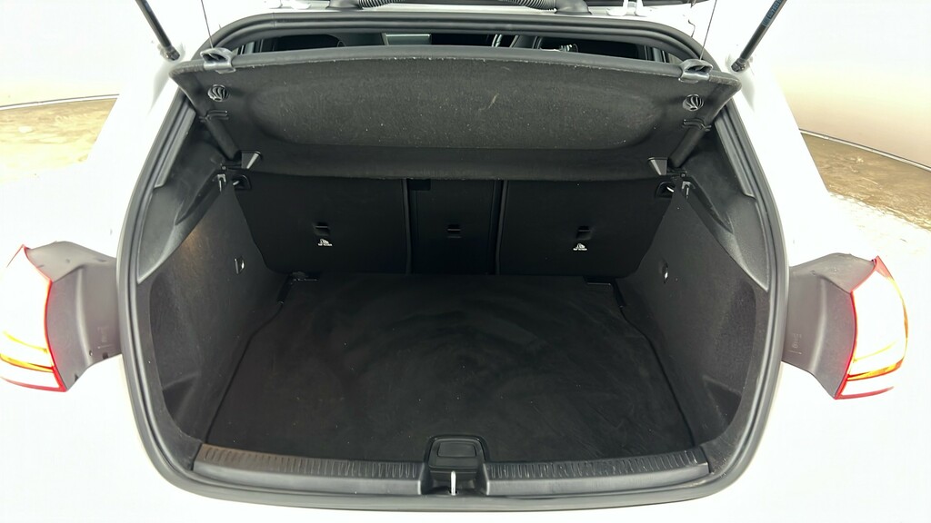 Mercedes-Benz A Class 1.3 A180 Amg Line Edition Premium Saloon Pet Black #22