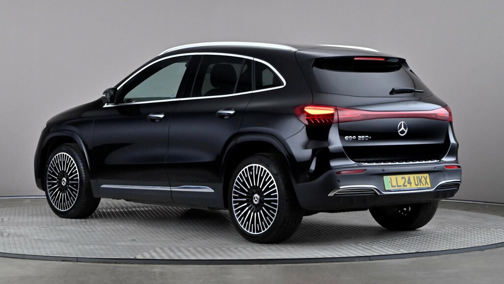 Mercedes-Benz EQA Eqa 250 140Kw Amg Line Premium 70.5Kwh Black #4
