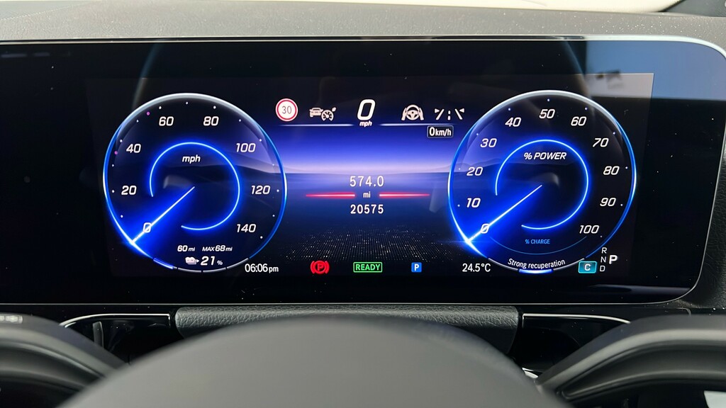 Mercedes-Benz EQA 350 4M 215Kw Amg Line Executive 66.5Kwh At Grey #15