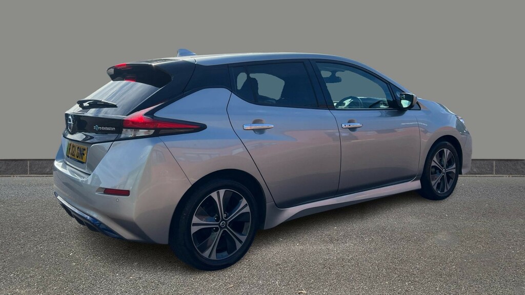 Nissan Leaf 110Kw N-connecta 40Kwh Silver #6