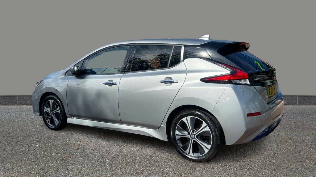 Nissan Leaf 110Kw N-connecta 40Kwh Silver #4