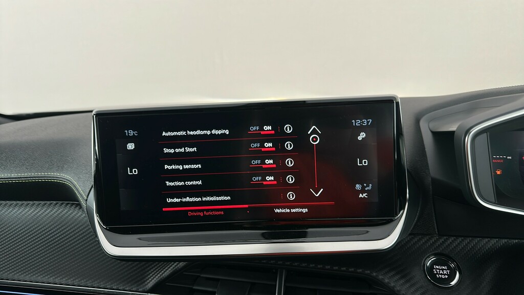 Peugeot 2008 1.2 Puretech Allure Premium Euro 6 Ss  #16