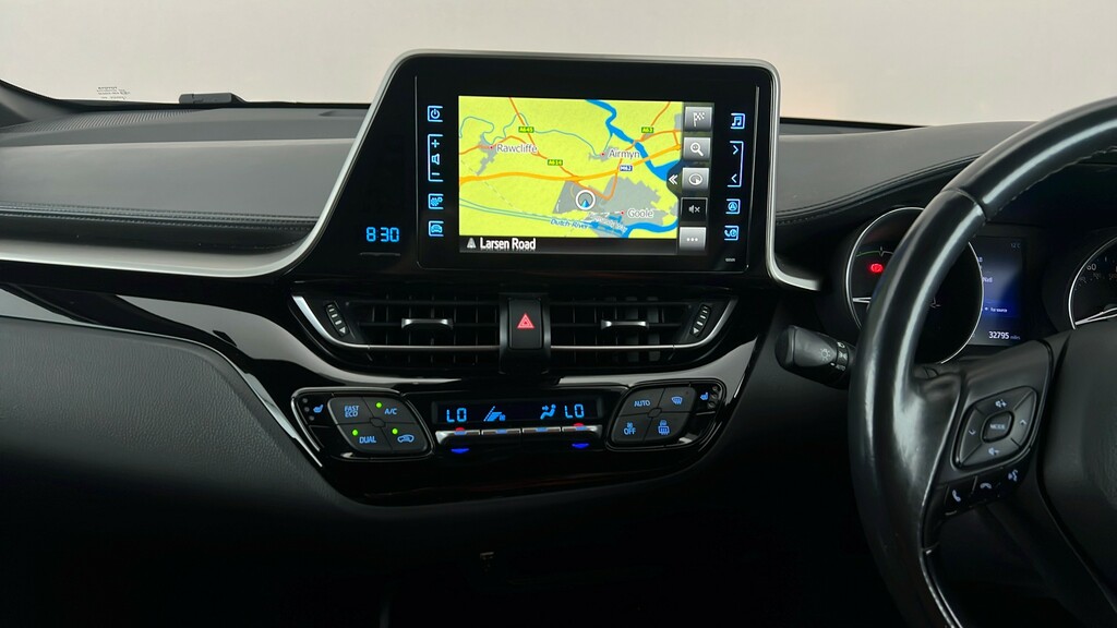 Toyota C-Hr 1.8 Hybrid Design  #16