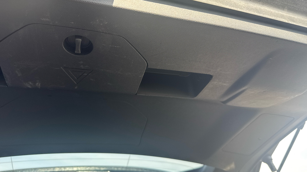 Peugeot 5008 1.2 Puretech Allure Premium Eat8 Black #15