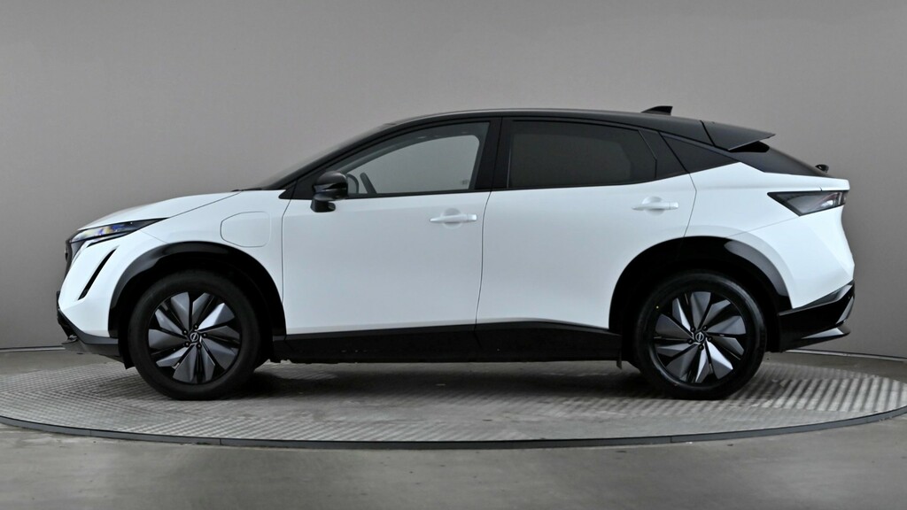 Nissan Ariya 225Kw Advance 87Kwh 22Kwch E-4orce Sky White #3