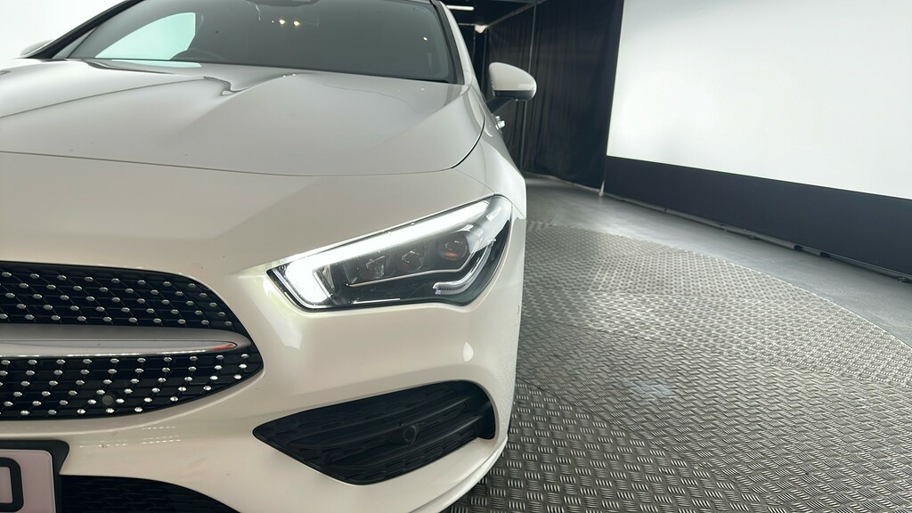 Mercedes-Benz CLA Class 1.6 Cla200 Amg Line Night Edition Pan Roof Grey #20