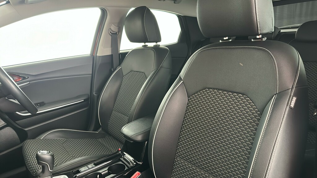 Kia Xceed 1.5 T-gdi 3 Suv Euro 6 Ss 15 Black #17