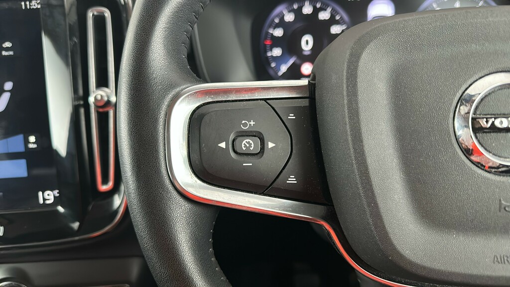Volvo XC40 Inscription, T3 Park Cameracruisenav Blue #29