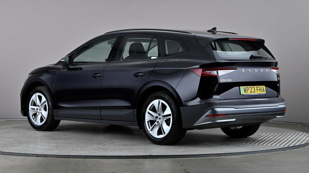 Skoda ENYAQ 132Kw 60 Loft 62Kwh 120Kw Black #4