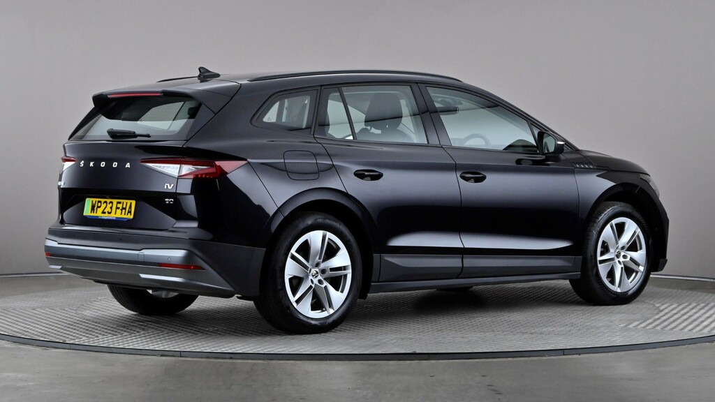 Skoda ENYAQ 132Kw 60 Loft 62Kwh 120Kw Black #6