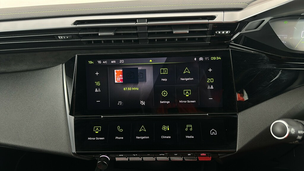 Peugeot 408 1.2 Hybrid 136 Gt E-dsc6 White #16