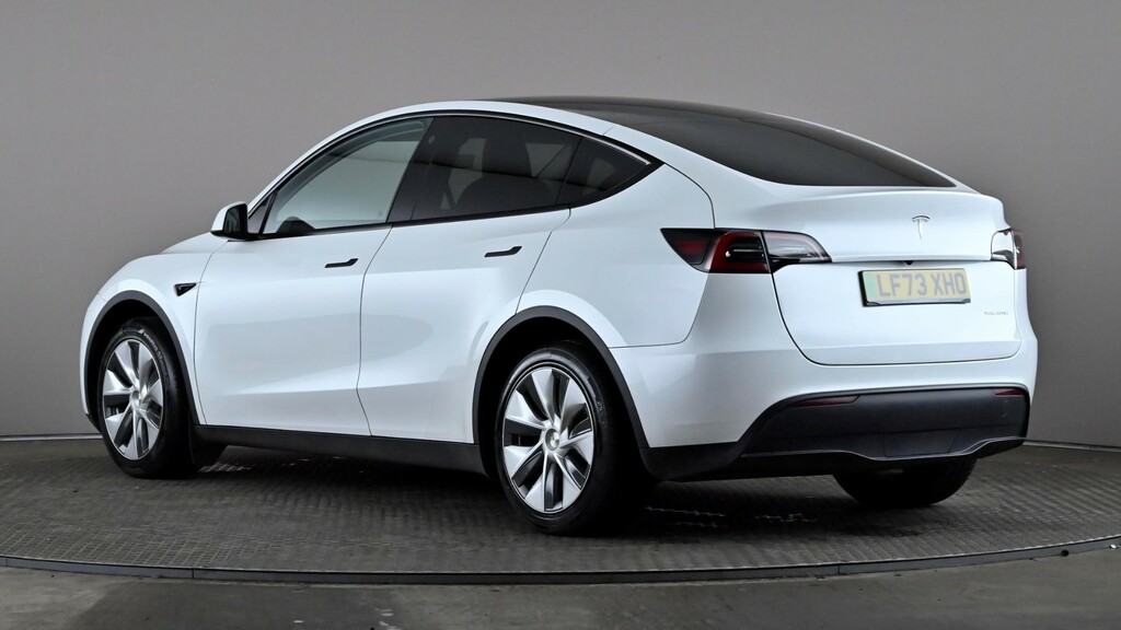 Tesla Model Y Long Range Awd LF73XHO White #4