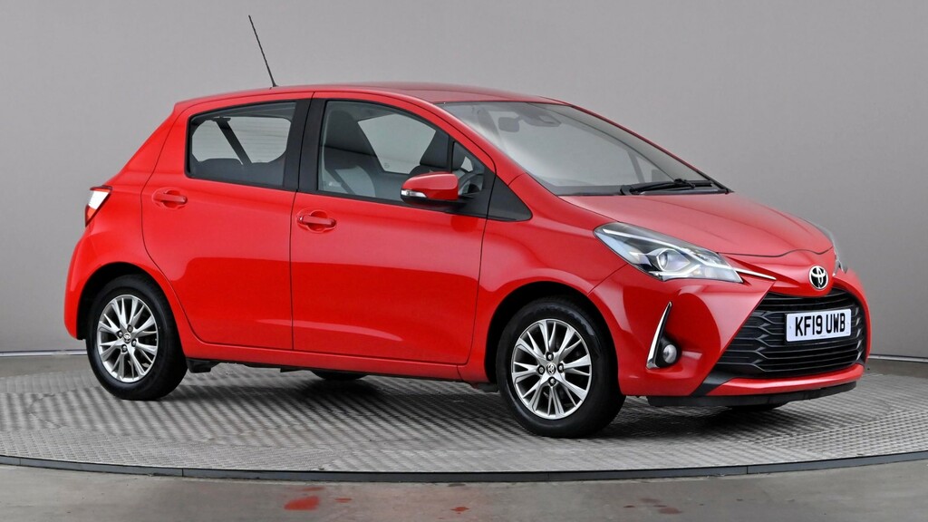 Toyota Yaris 1.0 72 Vvt-i Icon Red