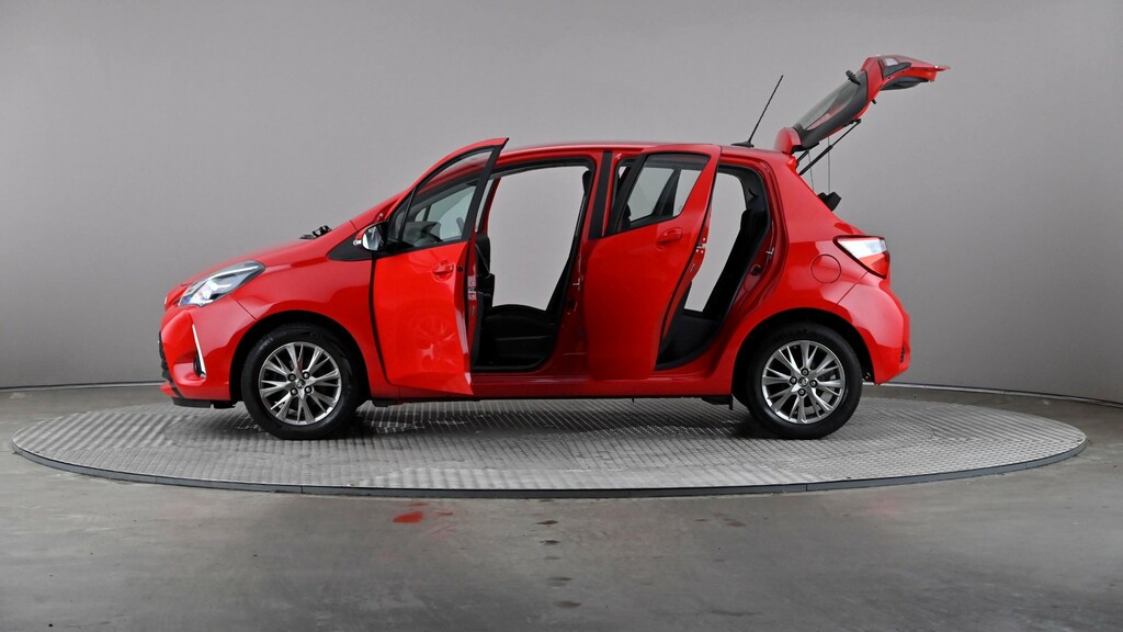 Toyota Yaris 1.5 Hybrid Icon Cvt Red #9