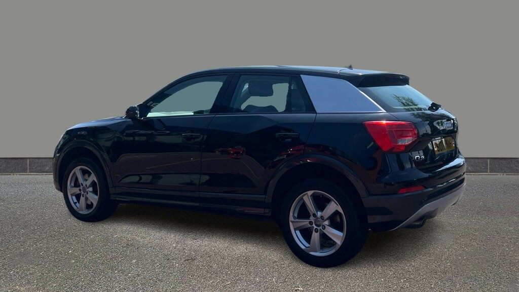 Audi Q2 1.0 Tfsi Sport Black #4