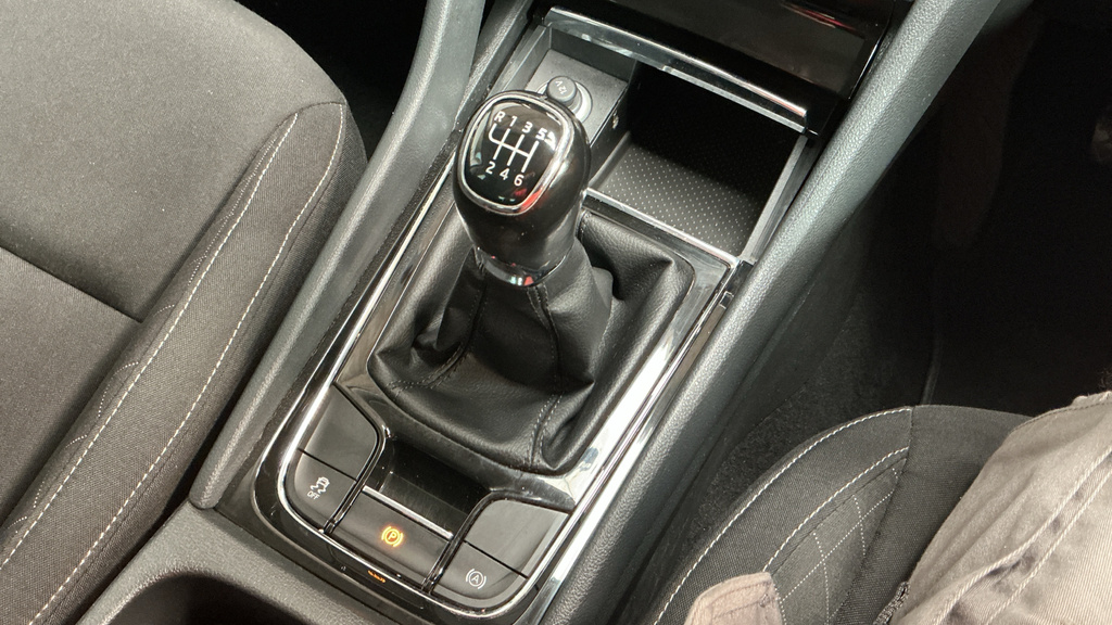 Skoda Karoq 1.5 Tsi Sport Line Dsg Grey #35