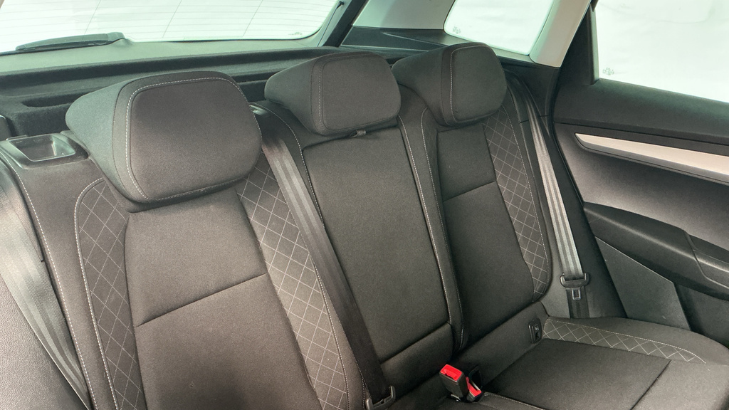 Skoda Karoq 1.5 Tsi Sport Line Dsg Grey #16