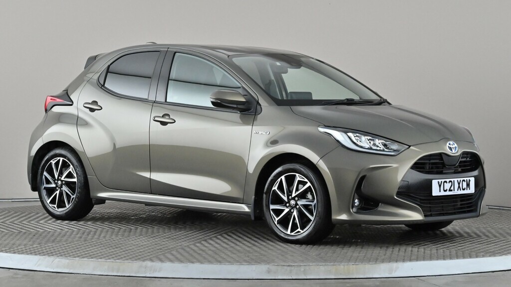 Toyota Yaris 1.5 Hybrid Design Cvt Brown
