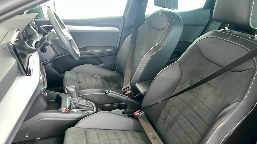 Seat Ibiza 1.0 Tsi 110Ps Fr Sport 5-Door Black #17