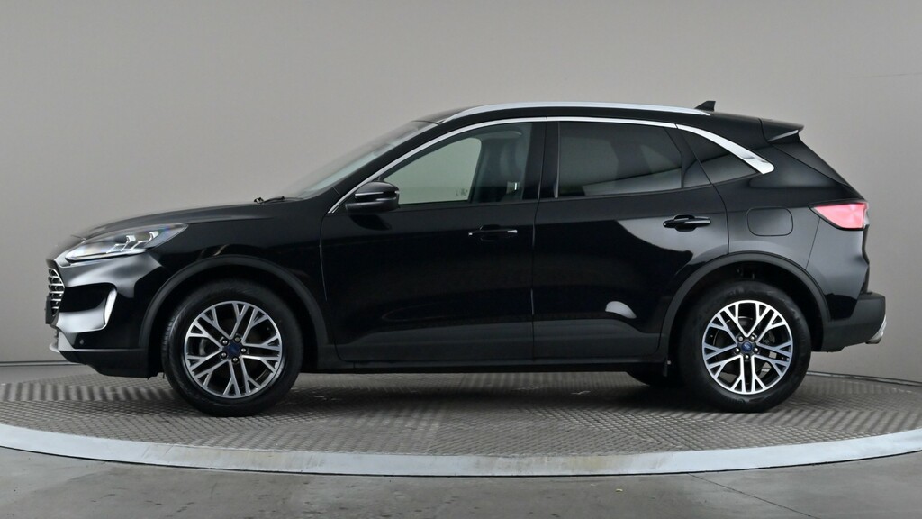 Ford Kuga 1.5 Ecoboost 150 Titanium Edition Black #3