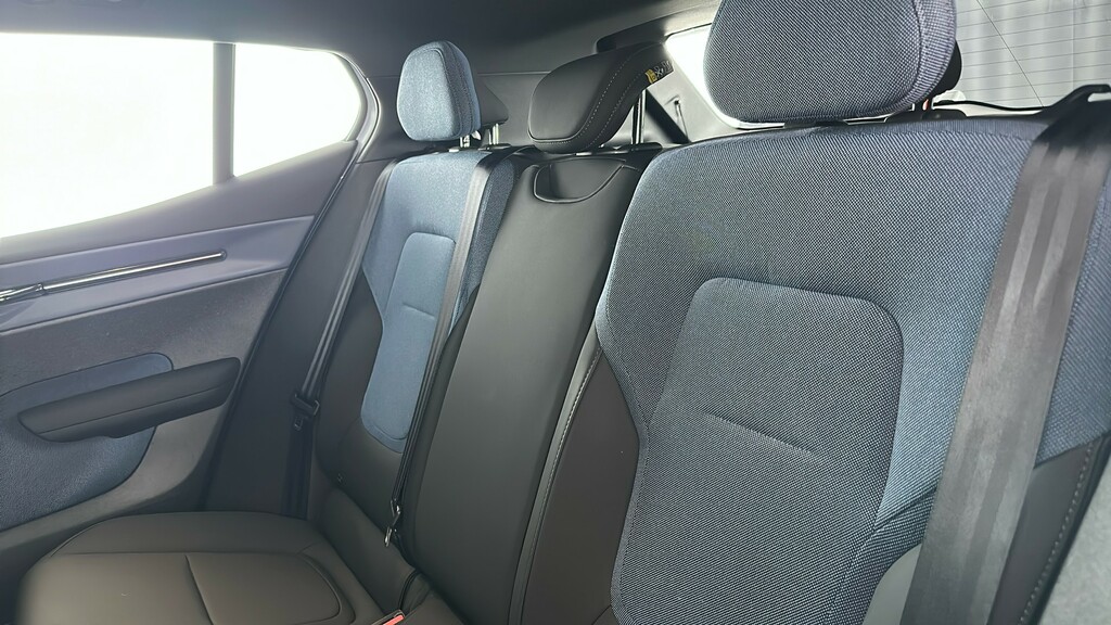Volvo EX30 Volvo Ex30 Estate 200Kw Sm Extended Range Ultra 69 Grey #18