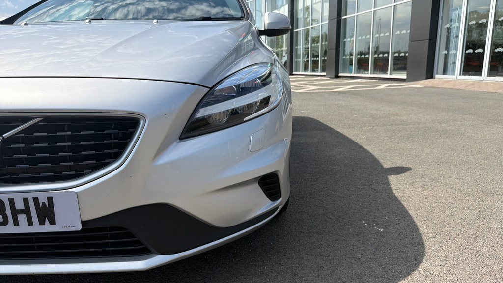 Volvo V40 Volvo V40 T3 152 Inscription Geartronic White #11