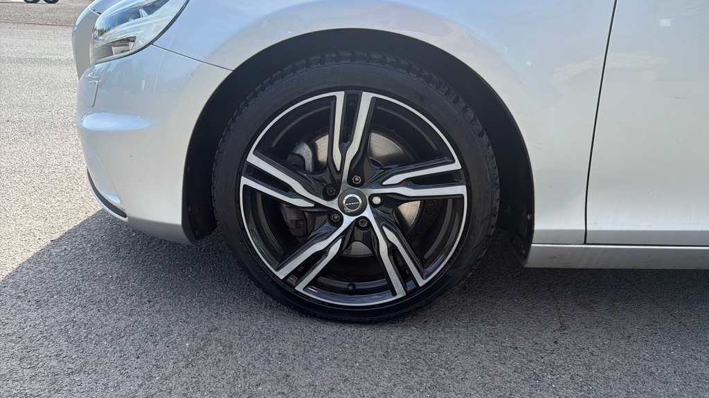 Volvo V40 Volvo V40 T3 152 Inscription Geartronic White #10