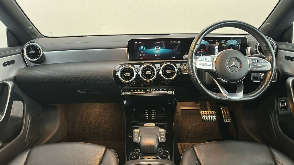 Mercedes-Benz CLA Class Estate 1.3 Cla250e 15.6Kwh Amg Line Premium Shoo White #13