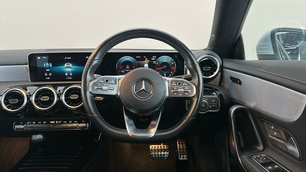 Mercedes-Benz CLA Class Estate 1.3 Cla250e 15.6Kwh Amg Line Premium Shoo White #14