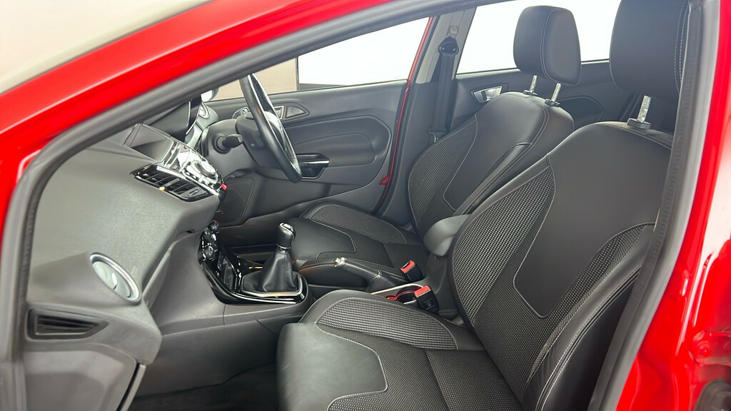 Ford Fiesta 1.0 Zetec 2017.0 Tax,64mpg,bluetooth,dab,air Con,f Red #17