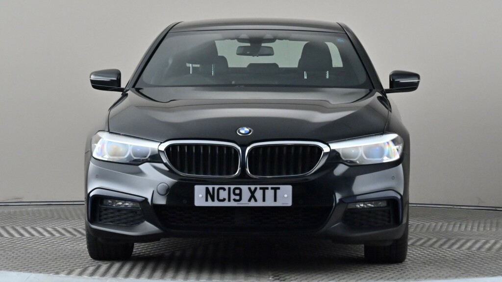 BMW 5 Series 530E M Sport Black #2