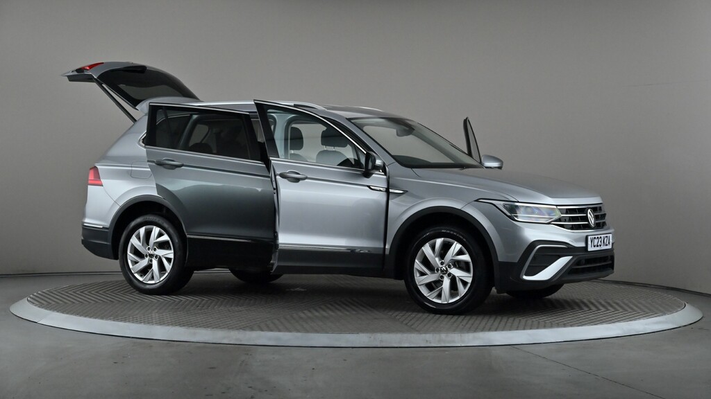 Volkswagen Tiguan Allspace 2.0Tdi 150Ps Elegance Scr 4Motio Black #7