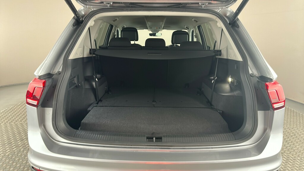 Volkswagen Tiguan Allspace 2.0Tdi 150Ps Elegance Scr 4Motio Black #22