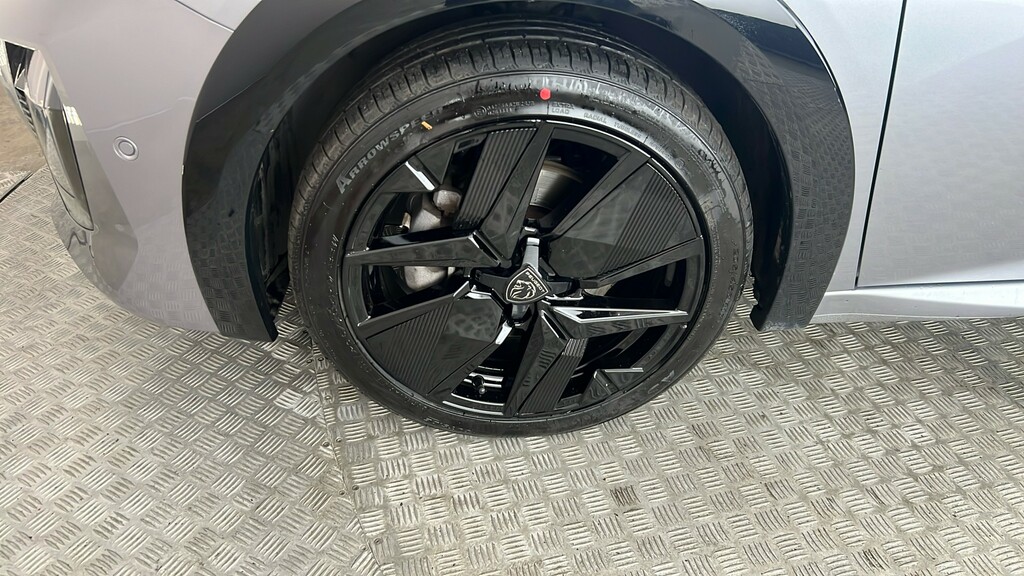Peugeot 208 Gt 1.2 Hybrid 136Ps Grey #19