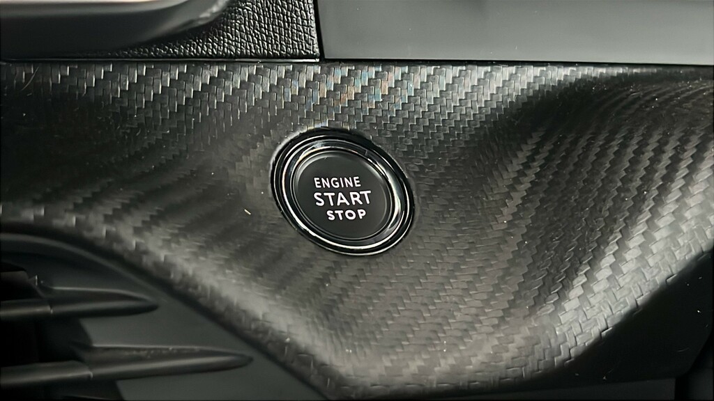 Peugeot 208 Gt 1.2 Hybrid 136Ps Grey #26