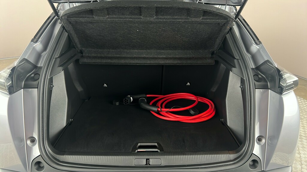 Peugeot e-2008 50Kwh Gt Suv 7Kw Charger 136 #22