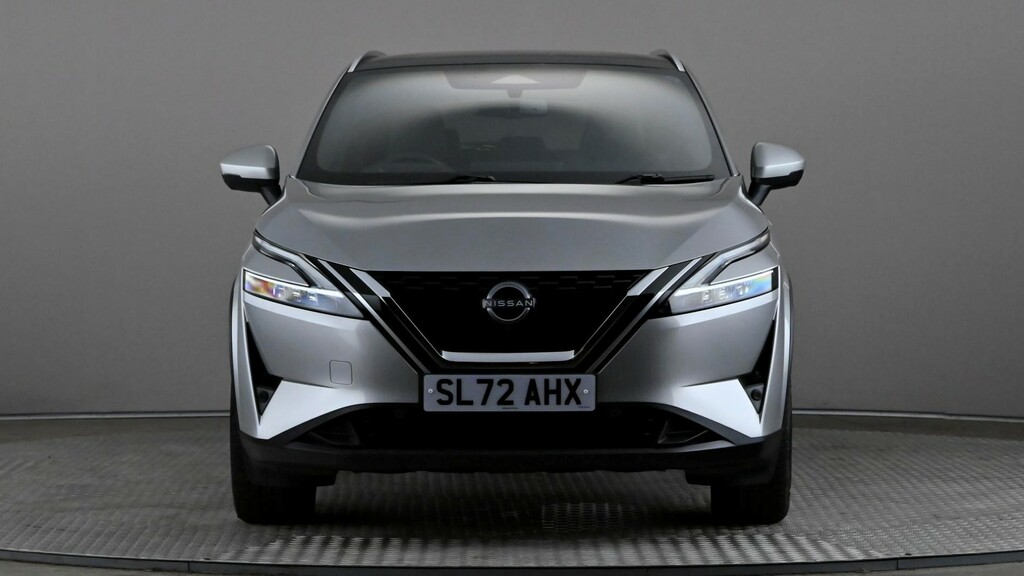 Nissan Qashqai 1.3 Dig-t Mh Tekna Silver #2