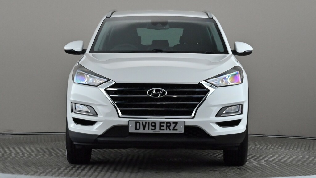 Hyundai Tucson 1.6 Gdi Se Nav 2Wd White #2