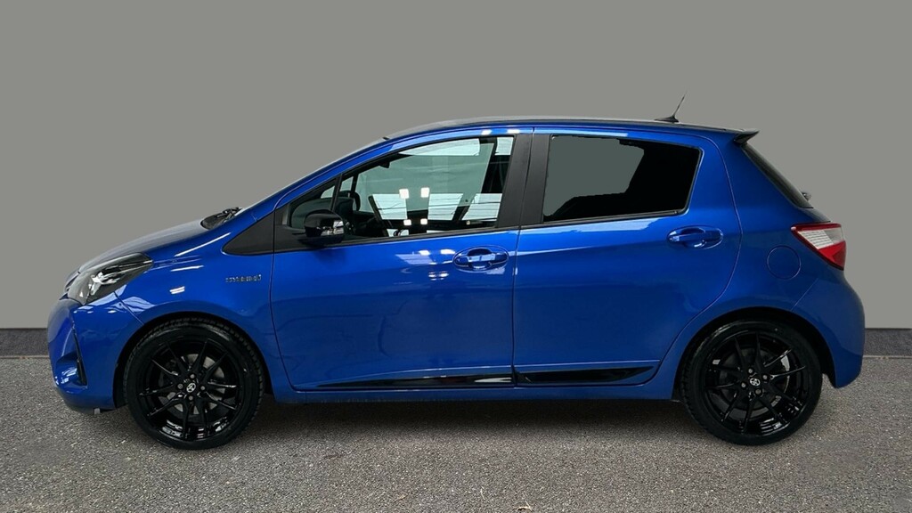 Toyota Yaris 1.5 Hybrid Gr-sport Cvt Black #3