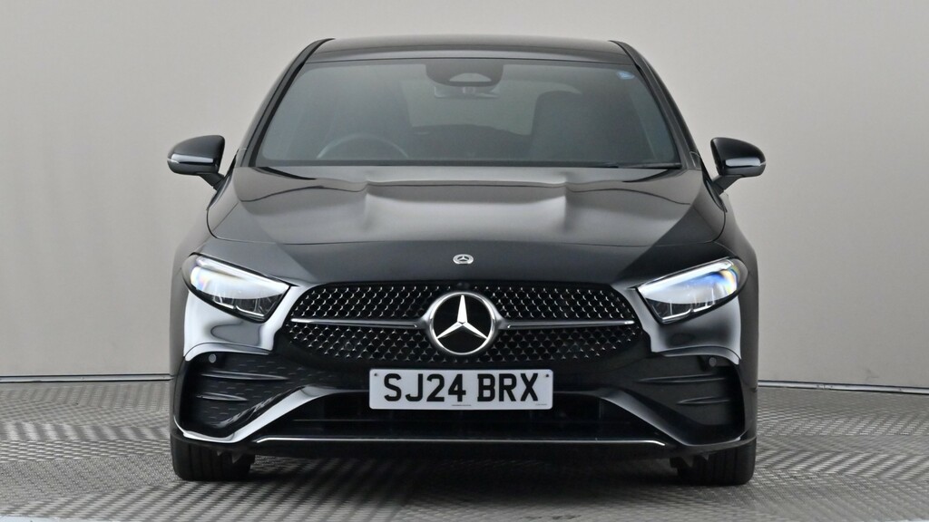 Mercedes-Benz A Class A180 Amg Line Executive Black #2