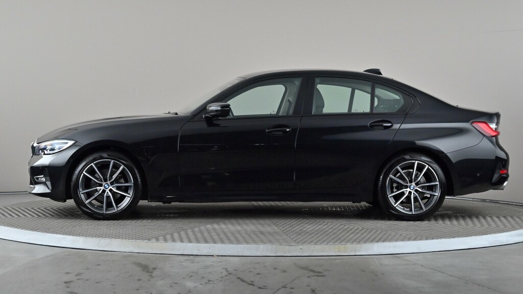 BMW 3 Series 320I Sport Step YB21CTZ Black #3