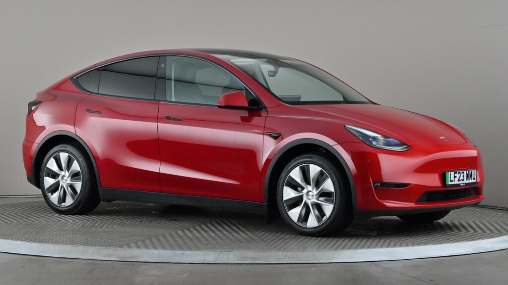 Tesla Model Y Long Range Awd Red