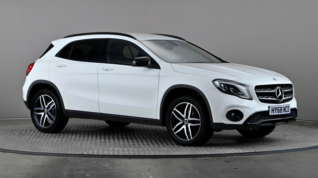 Mercedes-Benz GLA Class Gla 180 Urban Edition White