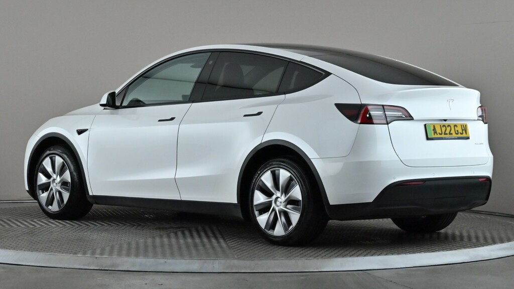Tesla Model Y Long Range Awd AJ22GJV White #4