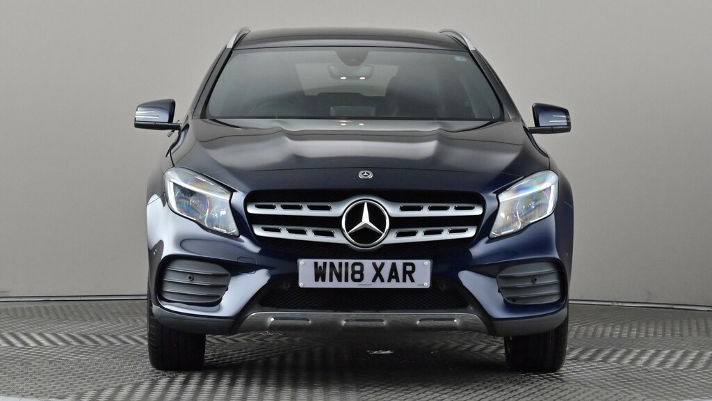 Mercedes-Benz GLA Class Gla 200D 4Matic Amg Line Executive Blue #2