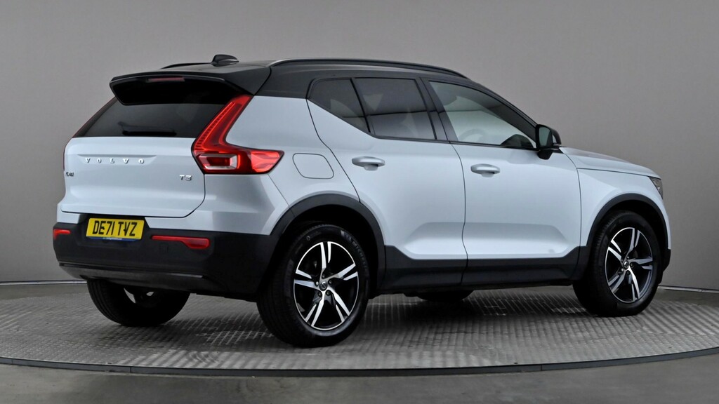 Volvo XC40 1.5 T3 163 R Design Silver #6